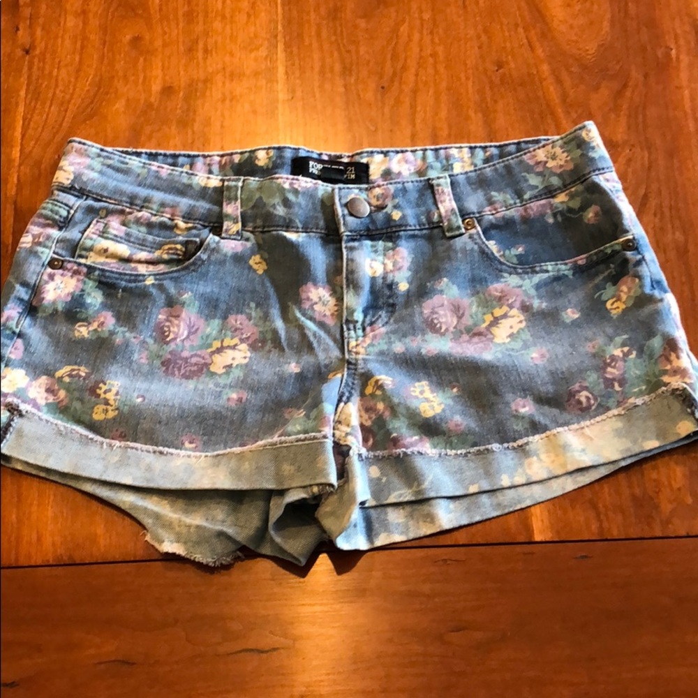 Forever 21 Jean shorts - Picture 1 of 2